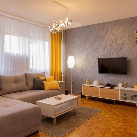 Apartman 22 Belgrado Buitenkant foto