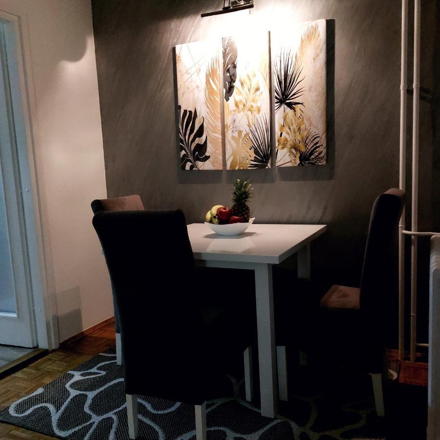 Apartman 22 Belgrado Buitenkant foto