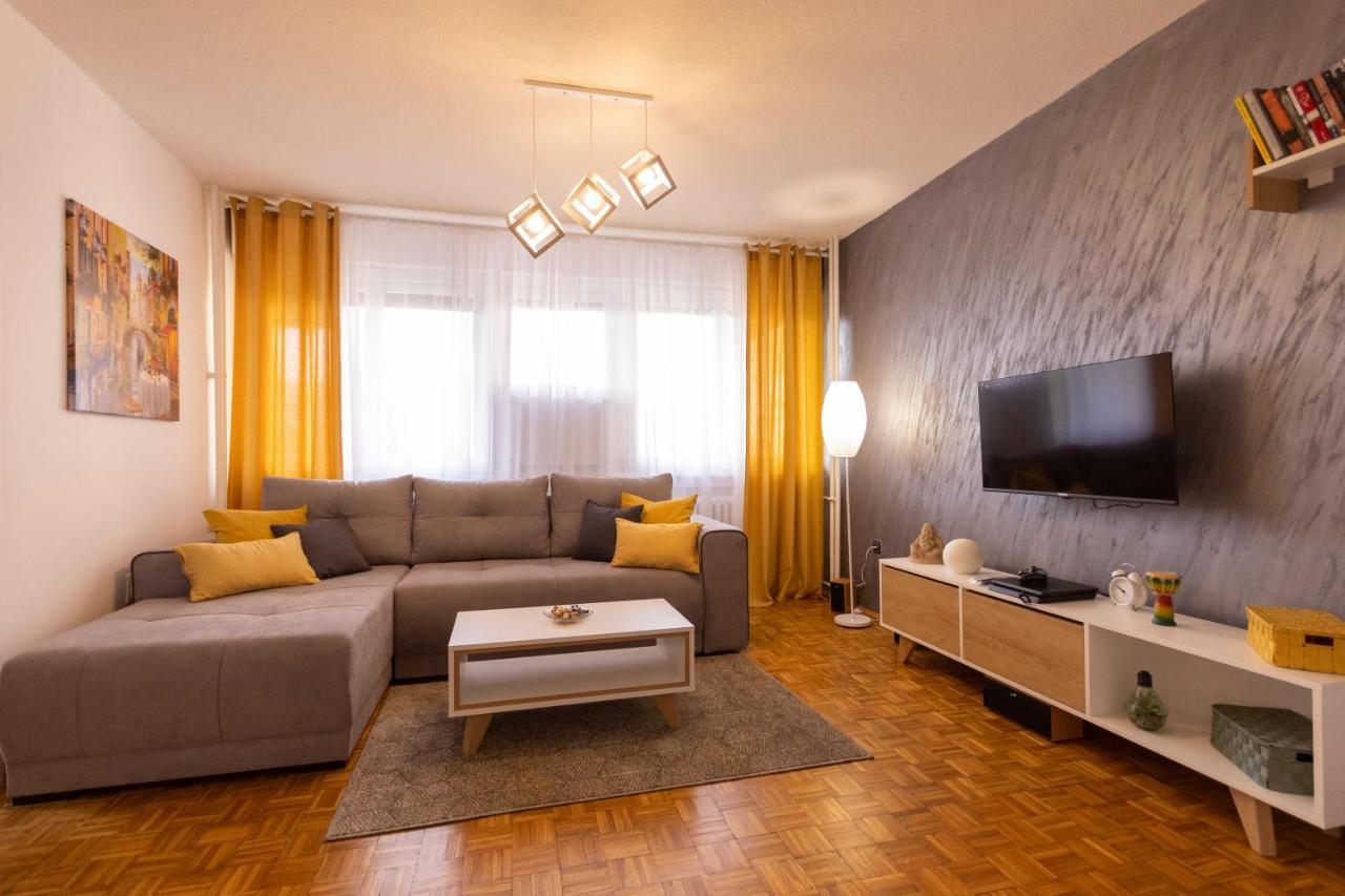 Apartman 22 Belgrado Buitenkant foto